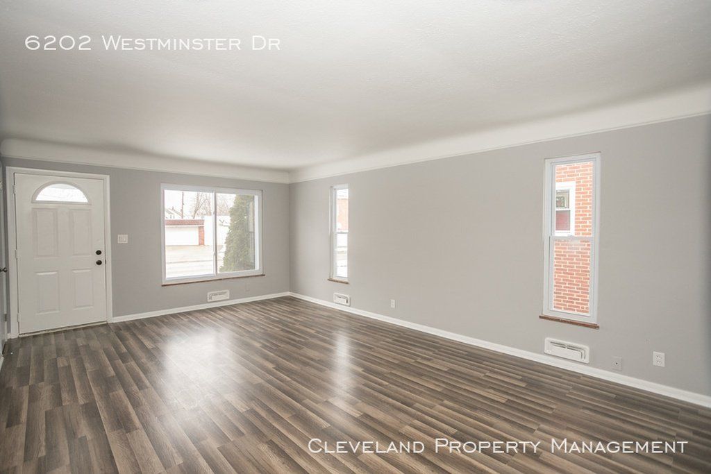 6202 Westminster Dr, Parma, OH 44129 Fully Renovated Parma Ranch.