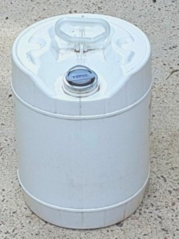 4 gallon jug (Jasper, Ga)