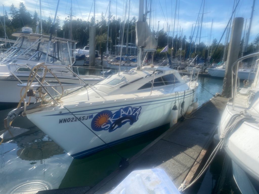 Yamaha 30 ft Sailboat.