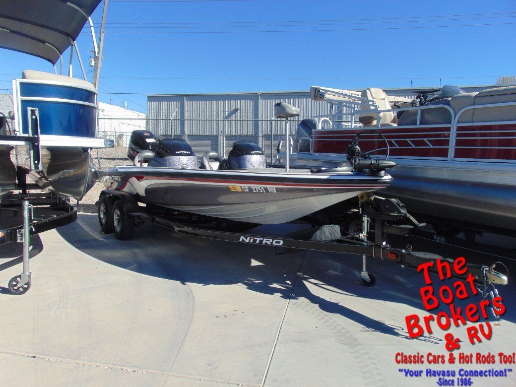 2013 TRACKER NITRO Z-8DC FISHING BOAT Price Reduced!