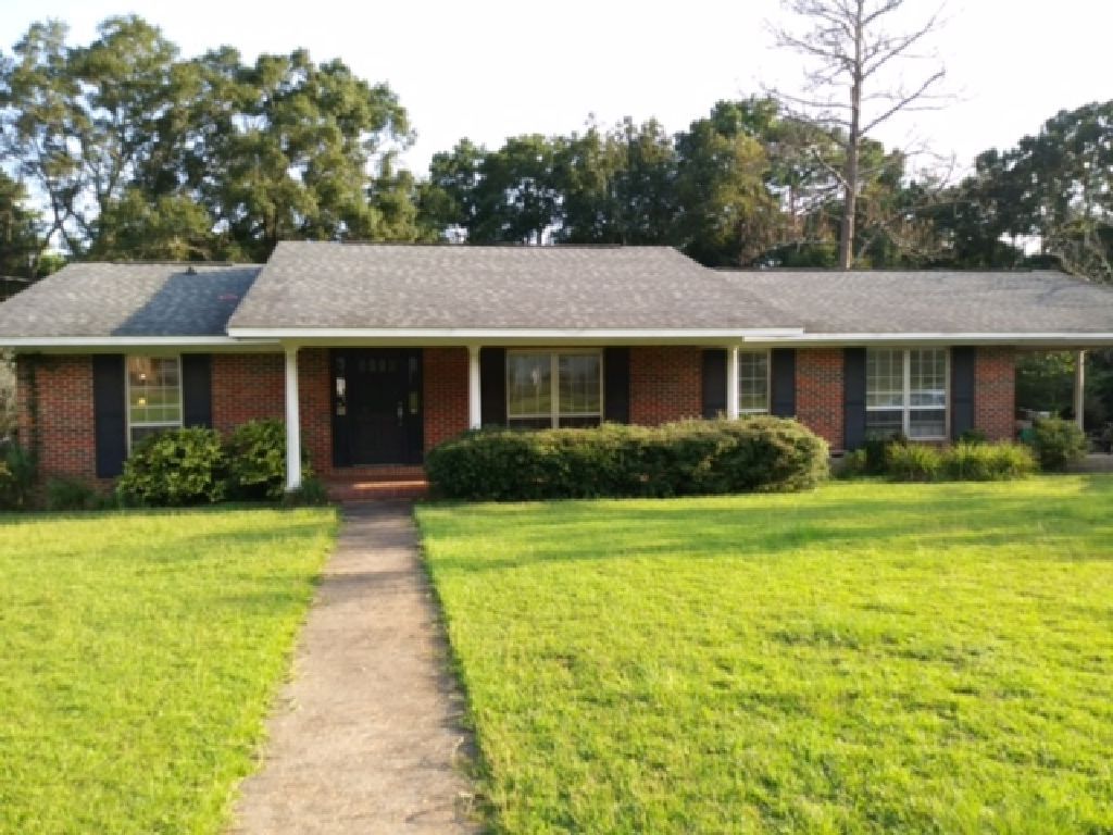 Need Roomates for a 2009 Sq Ft. 3BD/2BA Home! $416 Including Utilities!!!