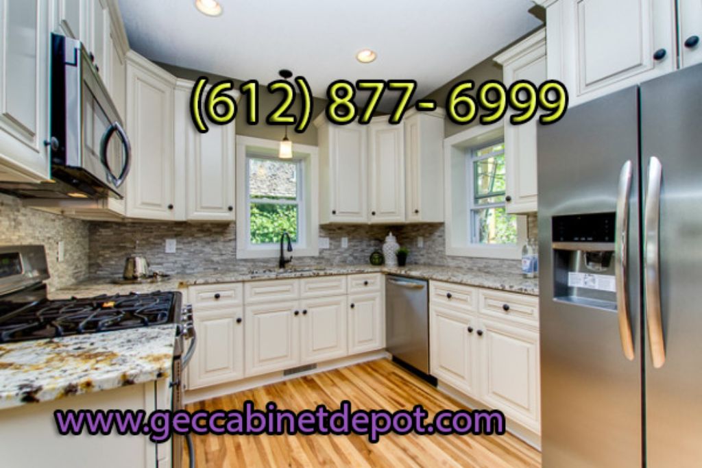The serene beauty of Vintage white kitchen cabinets