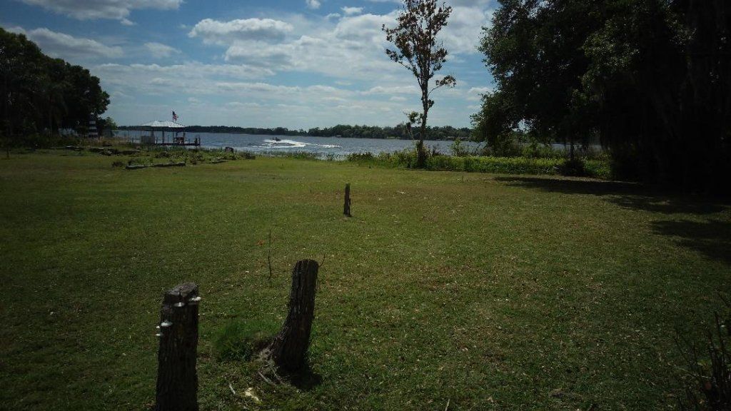 Nice Quiet Waterfront Property On Big Ski Lake! Haines City FL!