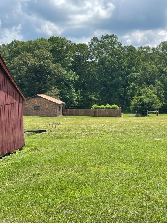 Home for sale in Allardt TN