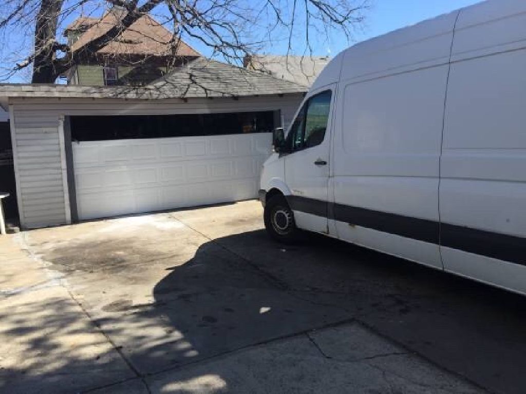 REPAIR AND INSTALL GARAGE DOORS ALL OVER NEW YORK AND LONG ISLAND