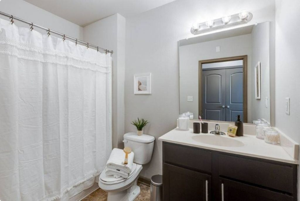 Apartment available for sublease