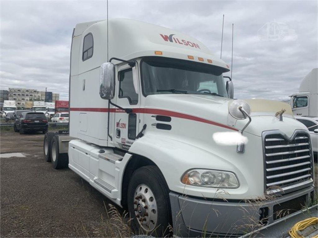 2016 Mack Pinnacle CXU613 Semi-Tractor For Sale In Etobicoke, Ontario, Canada M9R 3J2