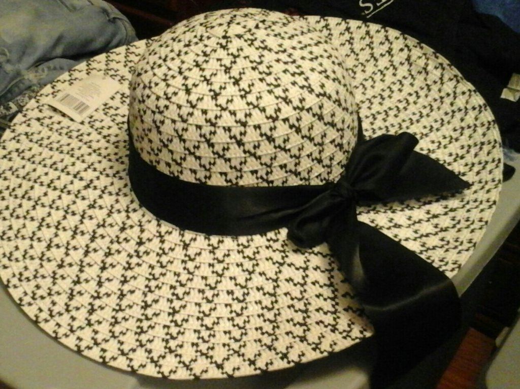 🆕NEW-WITH TAGS✔SUN HATS👒