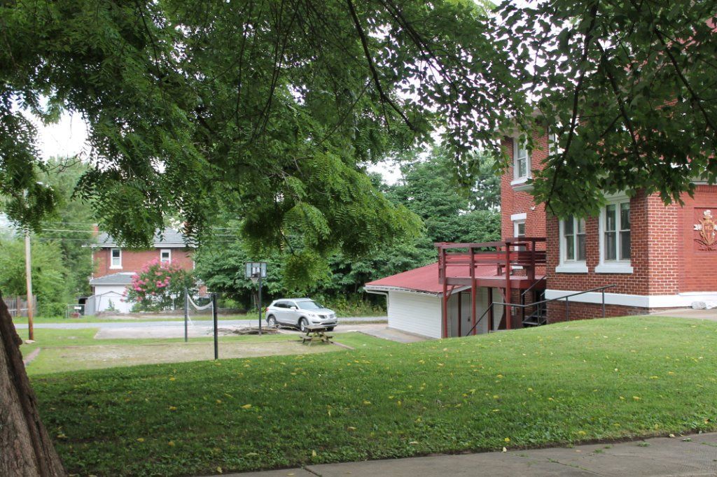 Room for rent near ETSU  on the Tree Streets
