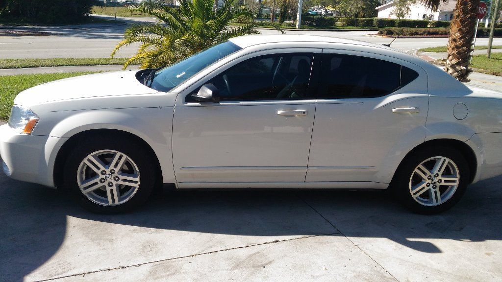 2008  Dodge Avenger SKT, White in Port St. Lucie, Florida