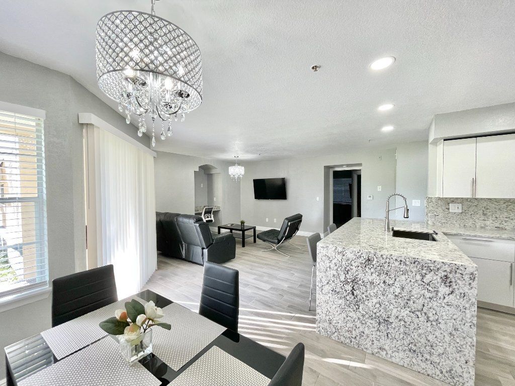 Elegant 2-Bedroom Condo with Golf Course Views