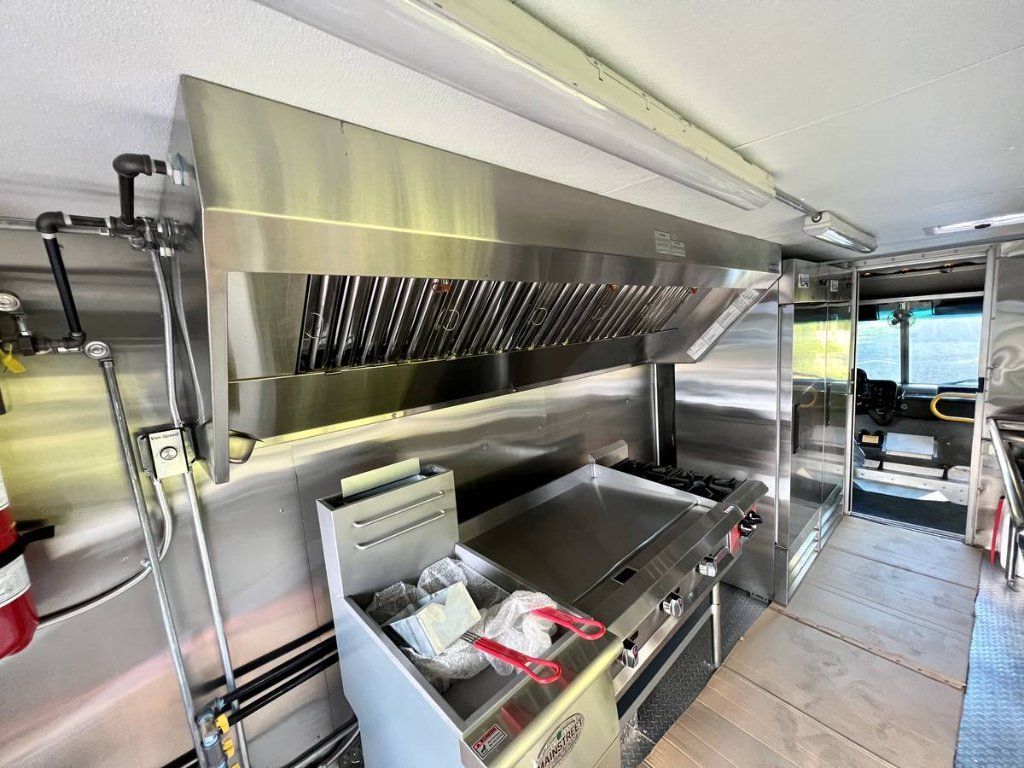 NEW MOBILE FOOD CARTS & TRUCKS