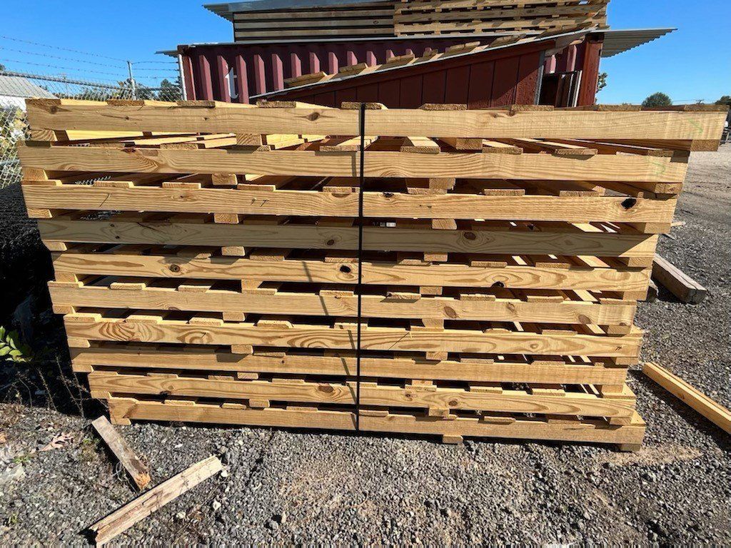 Pallet and shipping supplies free removal