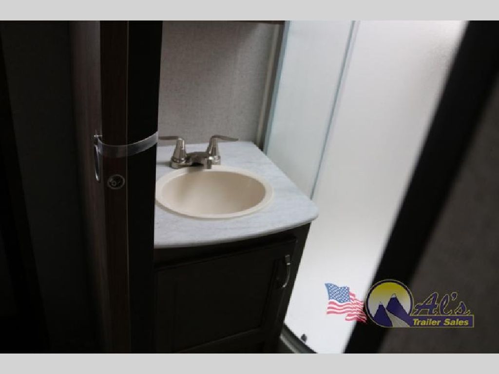New 2018 Dutchmen RV Aerolite 2933RL