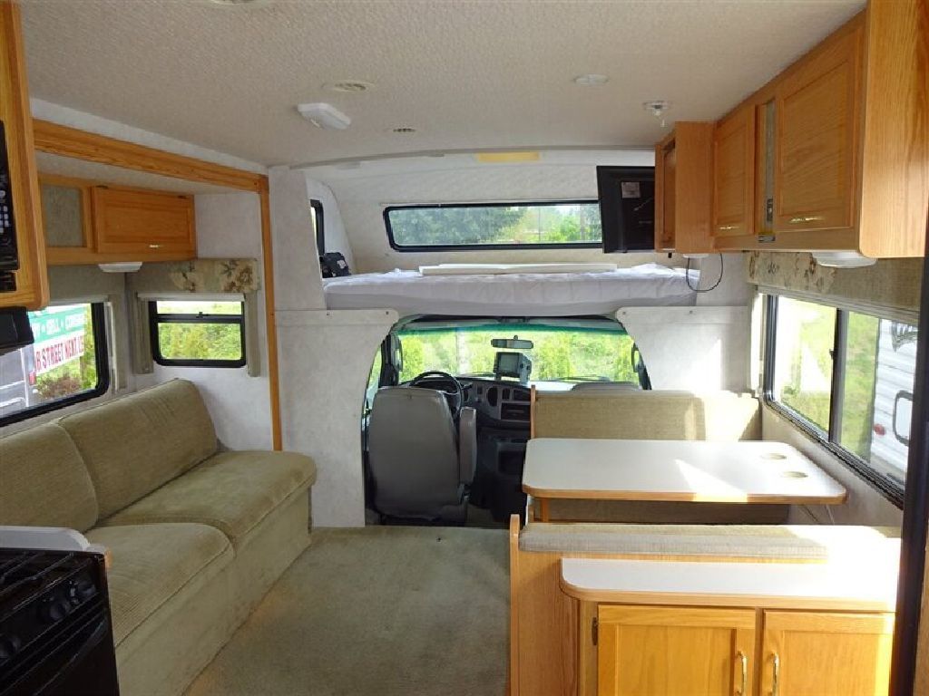 2004 Itasca Spirit 29M Motorized Class C