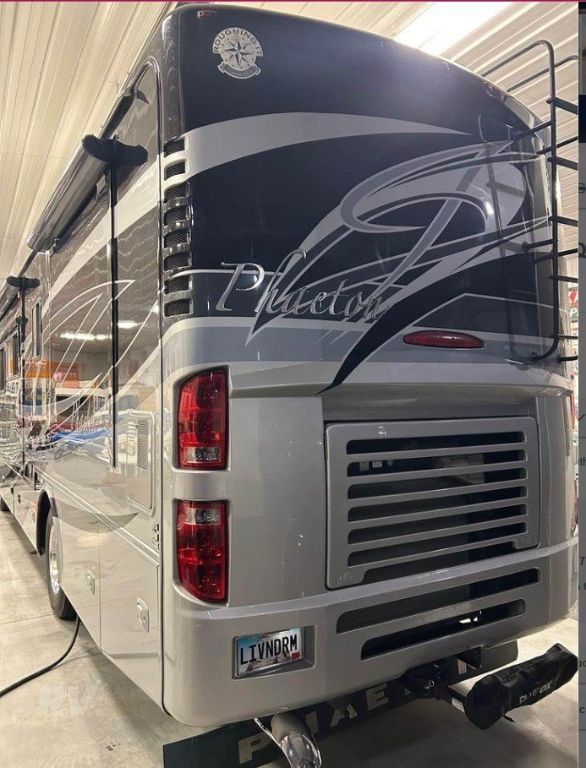 2011 Tiffin Motorhomes Phaeton 36 QSH Class A RV For Sale In Parkston, South Dakota 57366