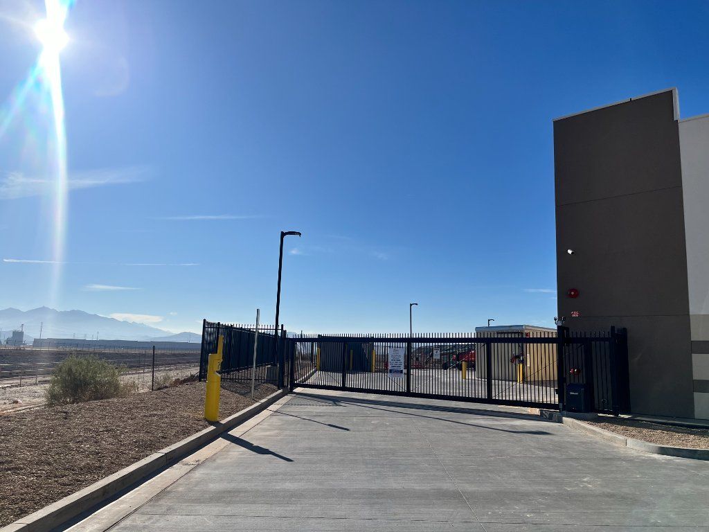 New Units/AC units/Drive Up's & Parking spaces at Nest Self Storage