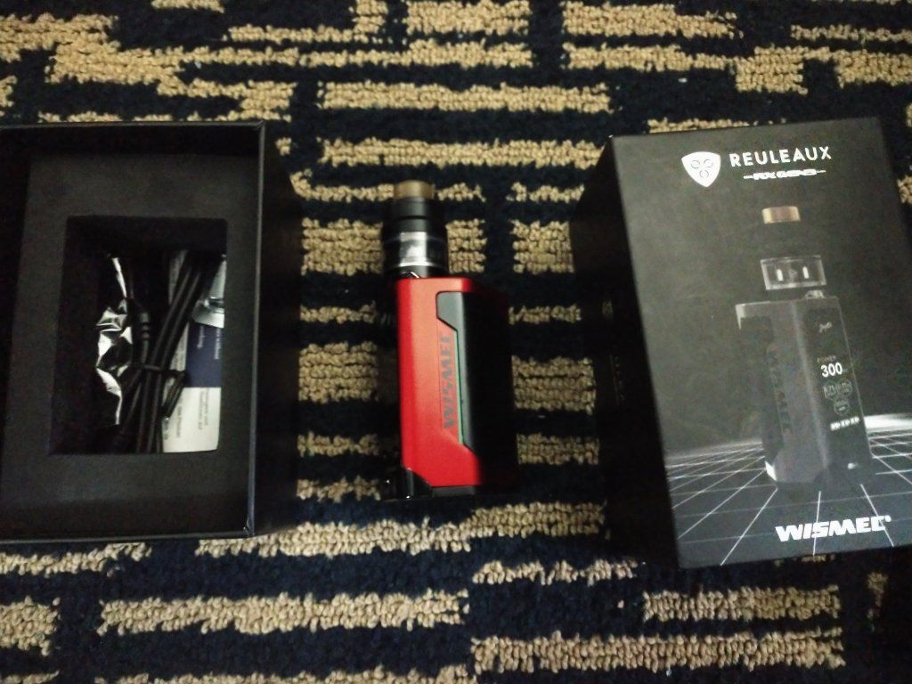 Brand new Reuleaux Wismec Vapor Mod and bottle of juice