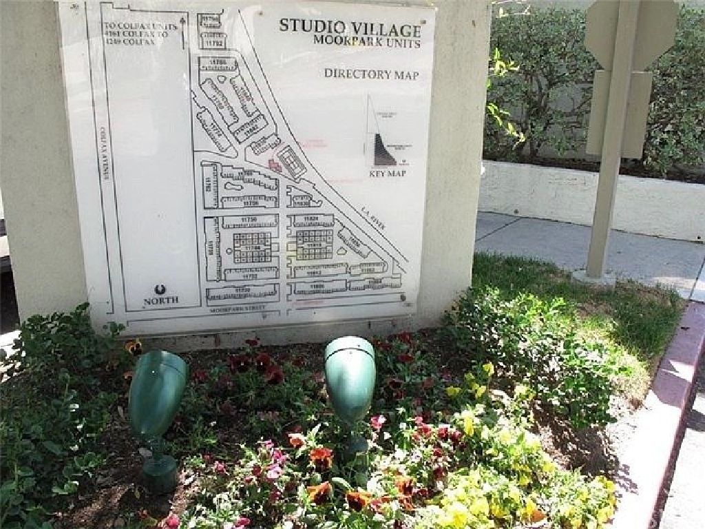For Sale: 11732 Moorpark St F in Studio City for $729000