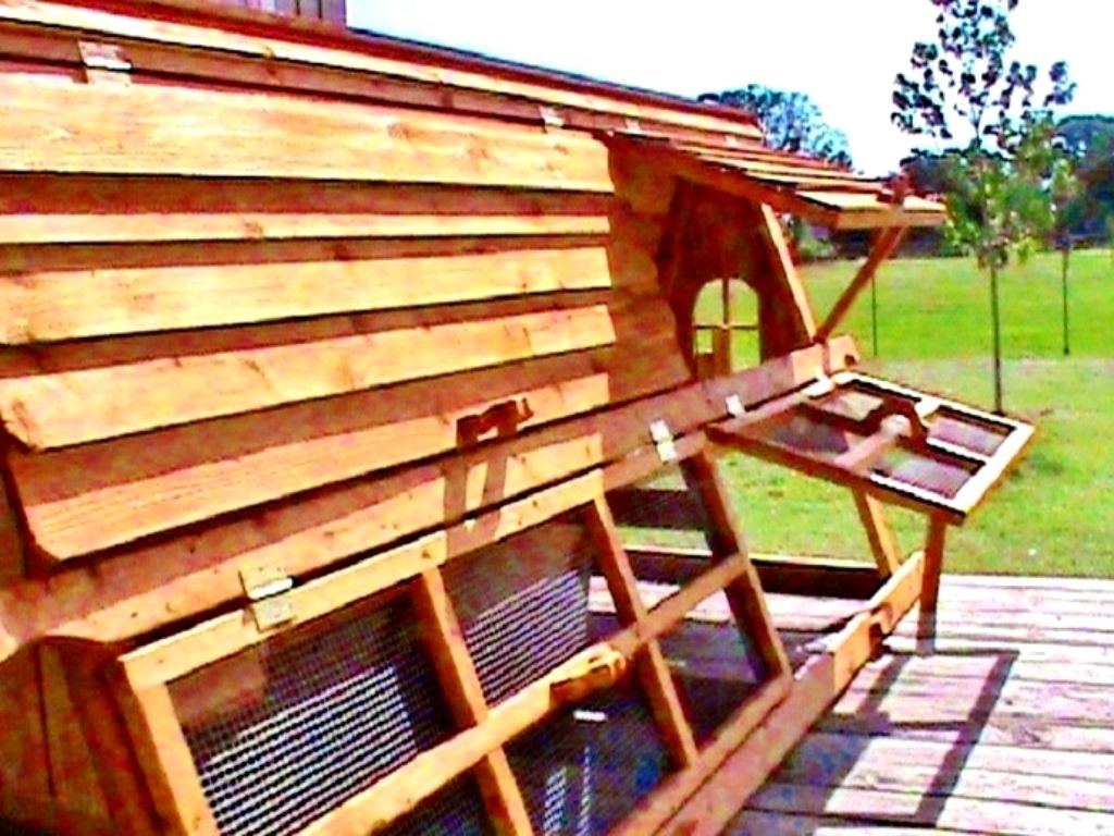 WINTER SALE- 5 ft tall portable chicken coop and movable chicken yard for Fort Worth, TX area