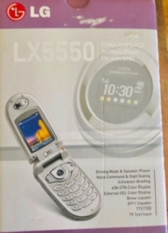 LG LX 5550 Flip Phone $100.00
