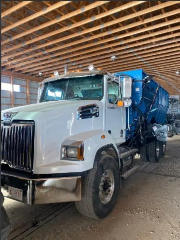 2016 Western Star 4700 Feed Truck For Sale In New Norway, Alberta, Canada T0B 3L0