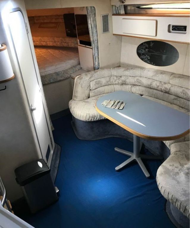 1993 Sea Ray 370 Sundancer