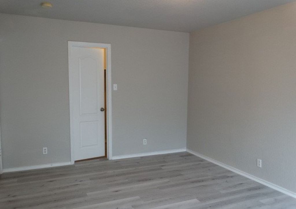 10619 Barbwire Pass - Home For Rent 4/2.5/2 in San Antonio. TX 78254