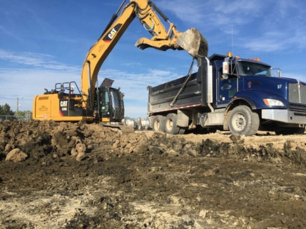 Financing for heavy duty trucks & equipment - (We handles all credit types)