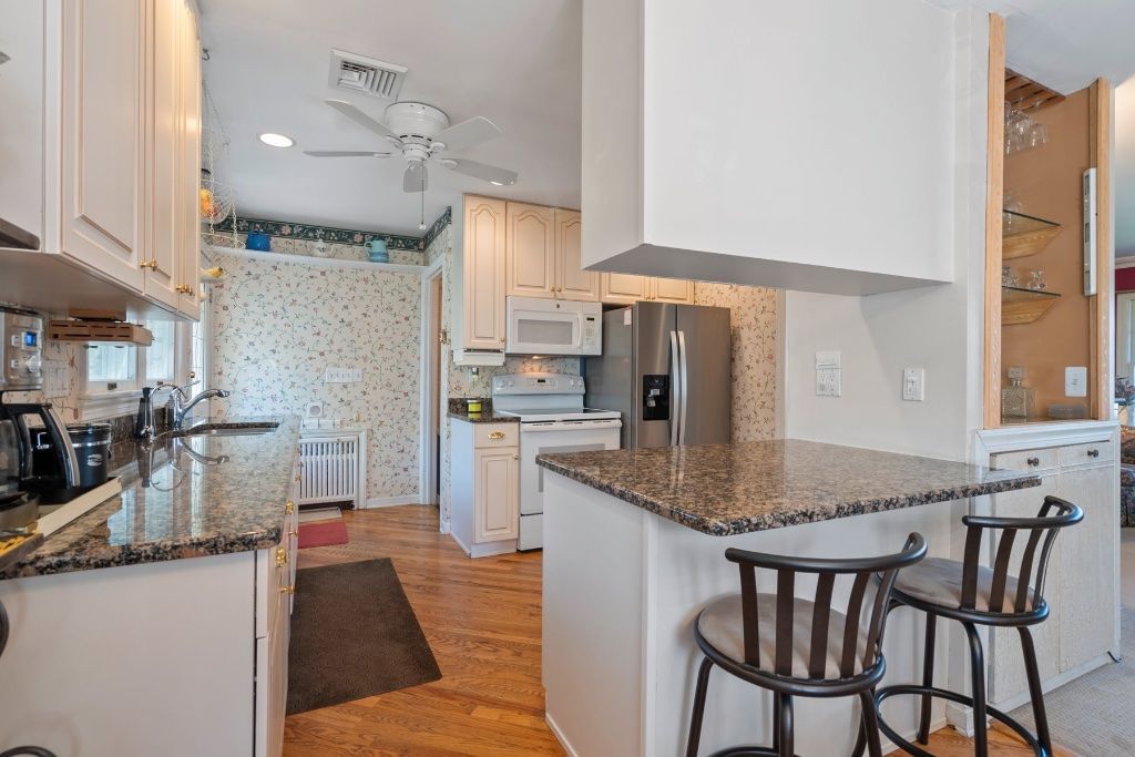 Fantastic Custom Lakeview Home Overlooking Watchung Lake
