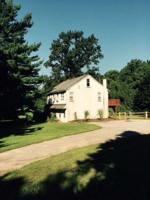 Carrage House, Private setting