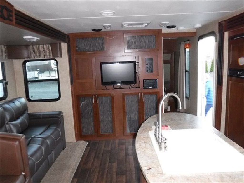 2013 Komfort Trailbl 27 Rear Bath 2 Slides Travel Trailer