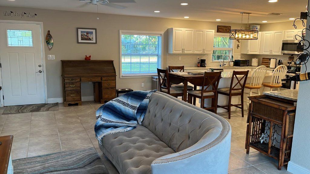 Adorable updated pool home now available for Seasonal rental in Punta Gorda!