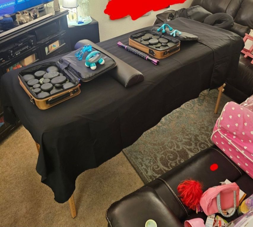 COME GET A 3-HOUR HOT STONE massage ON YOUR BODY ON THIS SNOWY DAY TO STAY WARM AND RELAX!