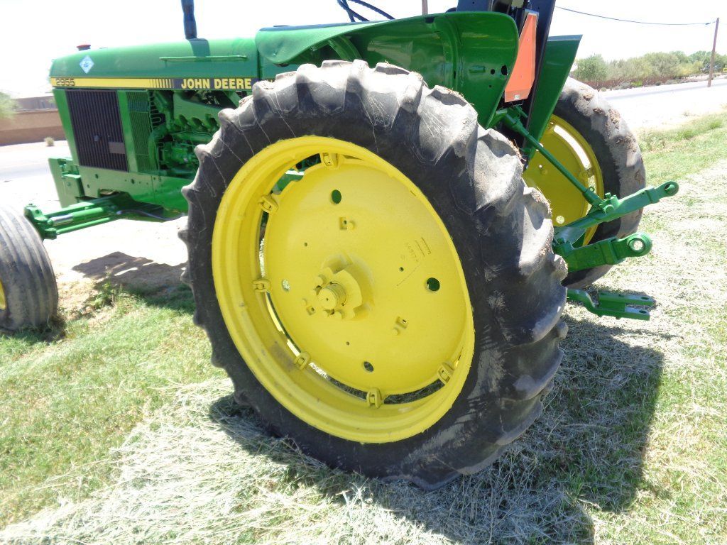 John Deere 2955