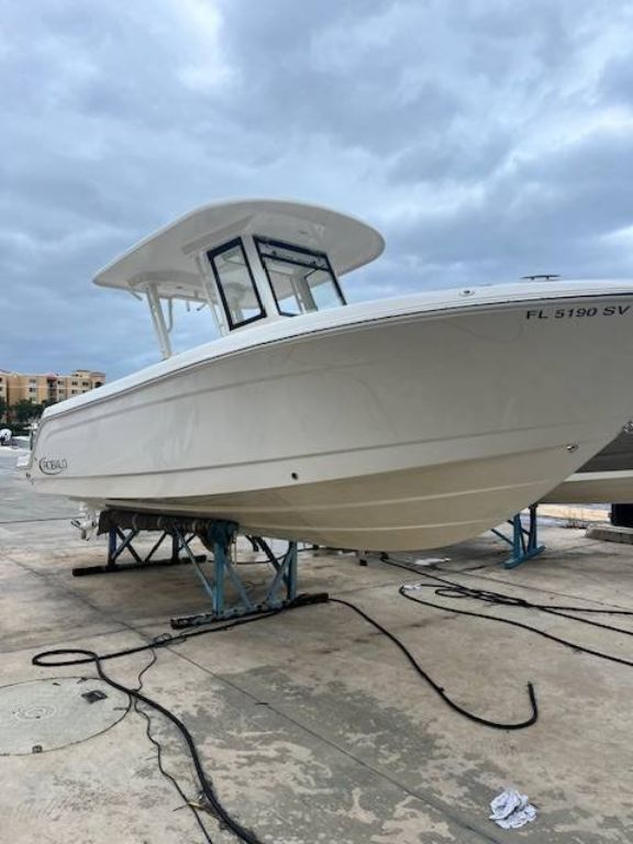 2021 Robalo R272 Palm Beach, Fl 129990