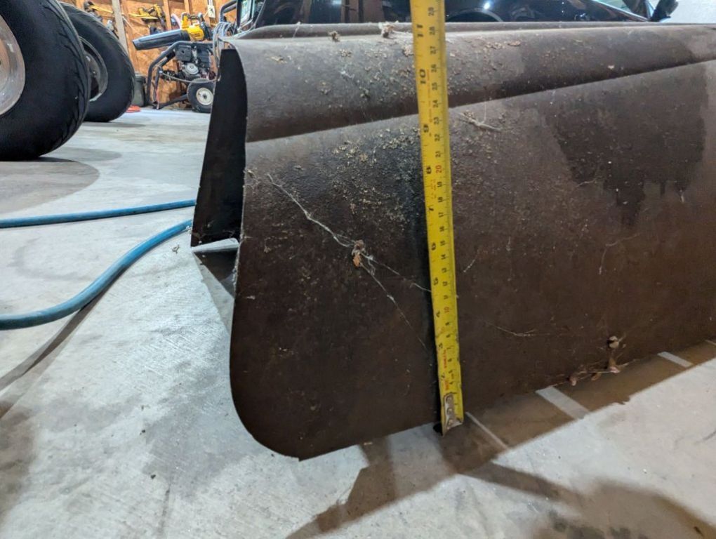 1933 BUICK HOOD SOLID