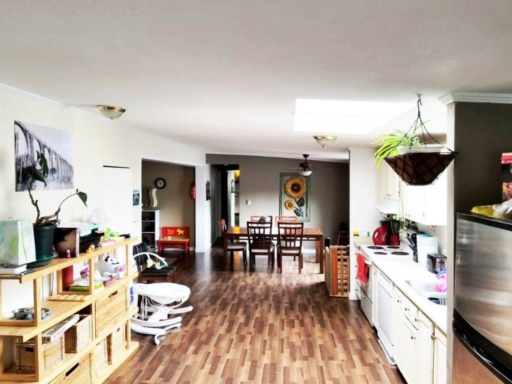 727 UPPER CRESCENT