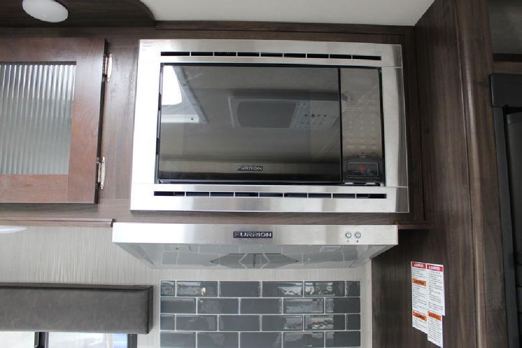 2019 Forest River Cherokee 274DBH