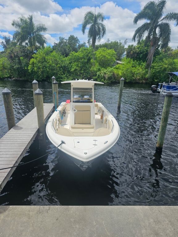 2020 Pursuit C268 Sanibel, Fl	115900