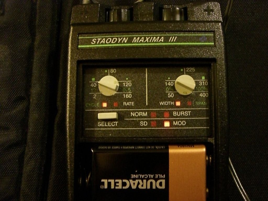 TENS MAXIMA lll 3 UNIT Nerve Stimulator Empi STAYODEN MAX Professional Rehabilitation Deep Tissue Muscle Massager