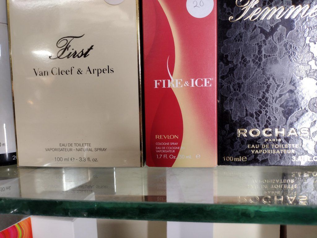 T W FLEA MARKET PAUL SEBASTIAN PASSION KENNETH COLE BLACK COLOGNE