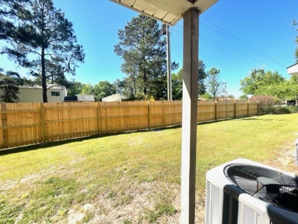 2 Bedroom Townhome PET FRIENDLY!!