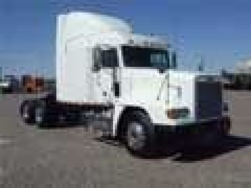 Pompano Beach storage for truck from$100Call 754 242 6890