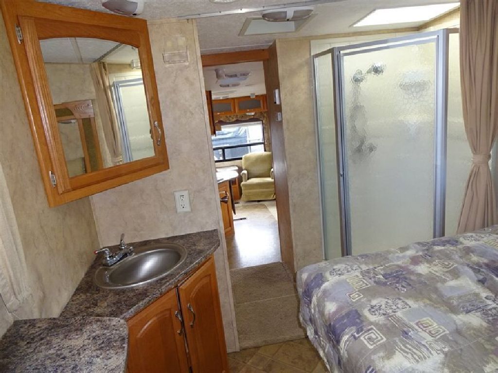 2007 Cougar 291RLS Rear Lounge Double Slide Double Slide Fifth Wheel