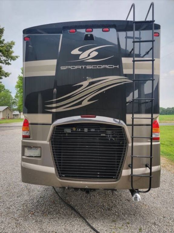 Previously owned - 2011 COACHMEN SPORTSCOACH CC390TS