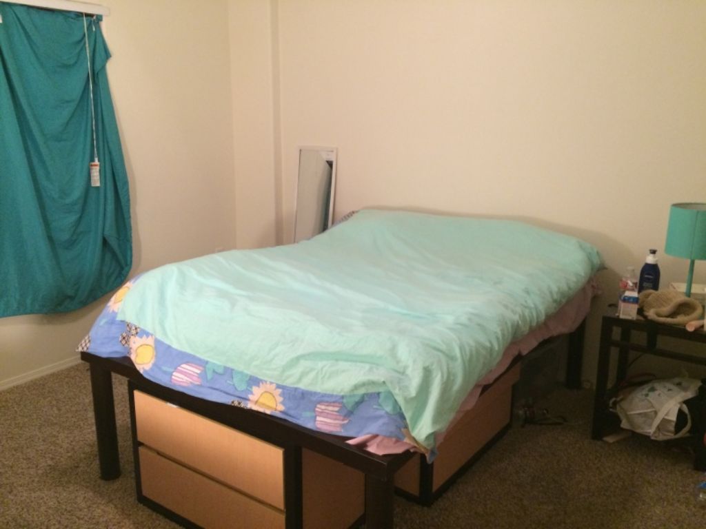 Subletting One Bedroom in 2b2b Apartment (you can also learn Chinese!)