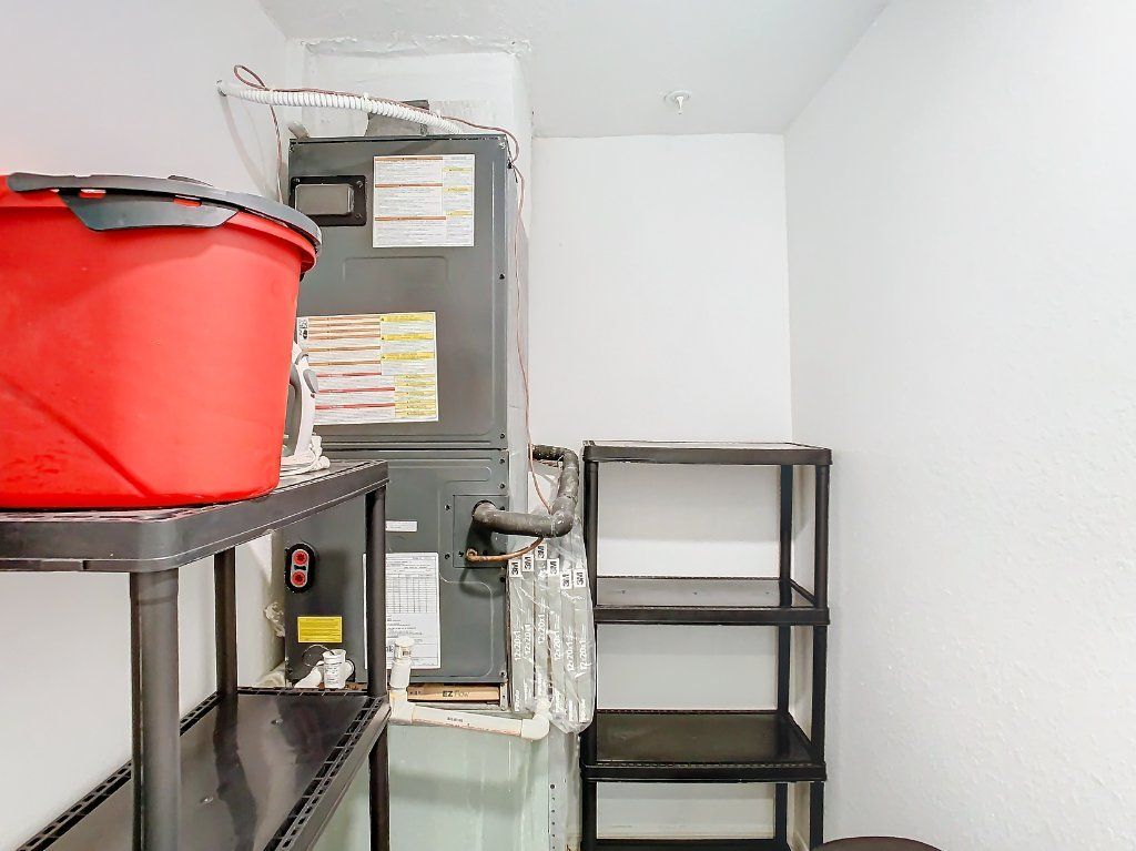 Charming fully furnished 1 bed condo