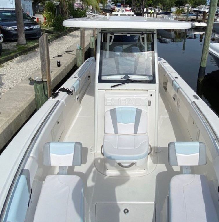 2020 Robalo R272 154900 Dania Beach Fl