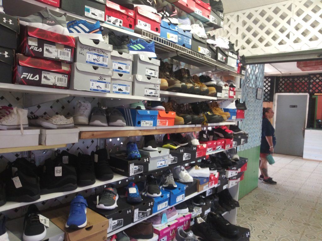 NEW COWGIRL WESTERN BOOTS RED SIZE 6  7 AND 10 more  T W Flea Market